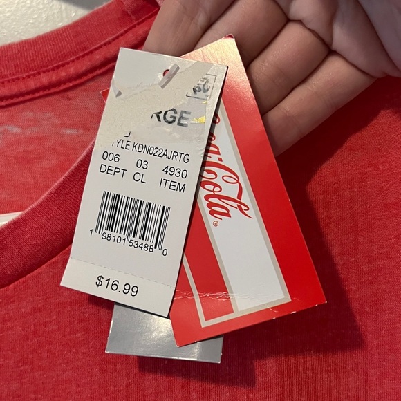 Coca-Cola Red 'I ♥ Coke' Tee NWT size Large soft and comfy! - Picture 3 of 4